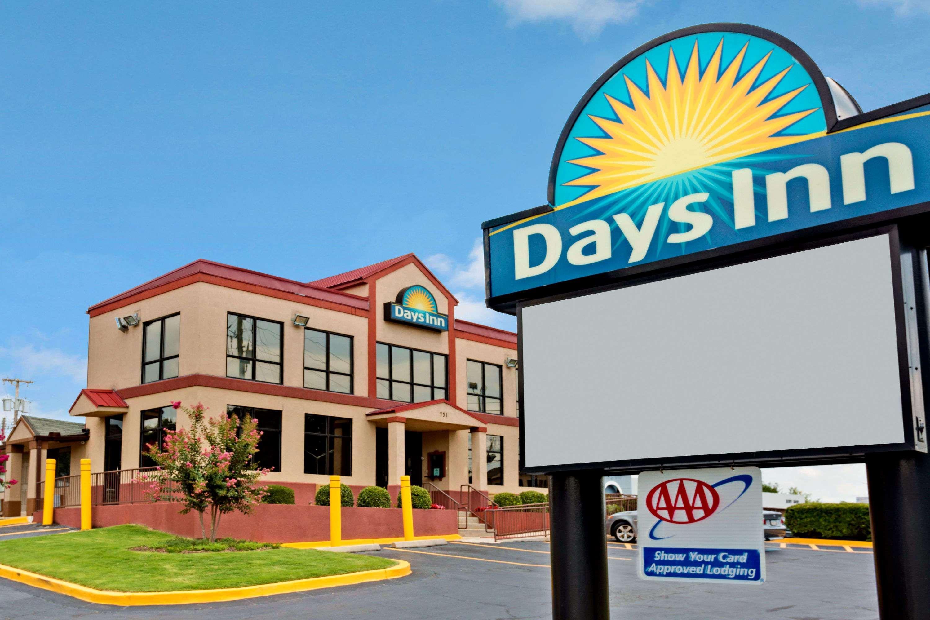 Days Inn By Wyndham Лоренсвілл Екстер'єр фото